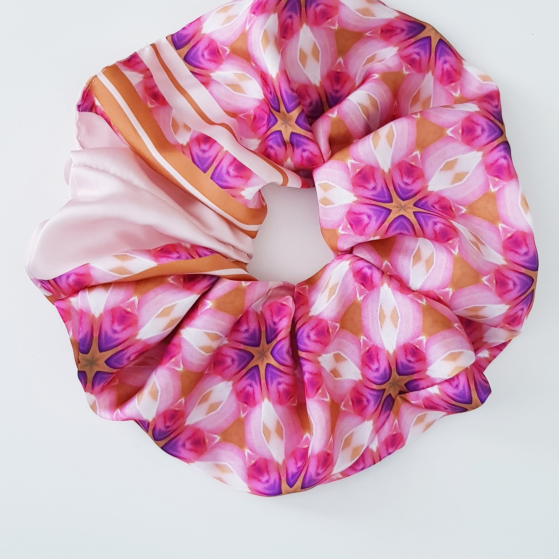Maxi Scrunchie Pétalos y Estrella A
