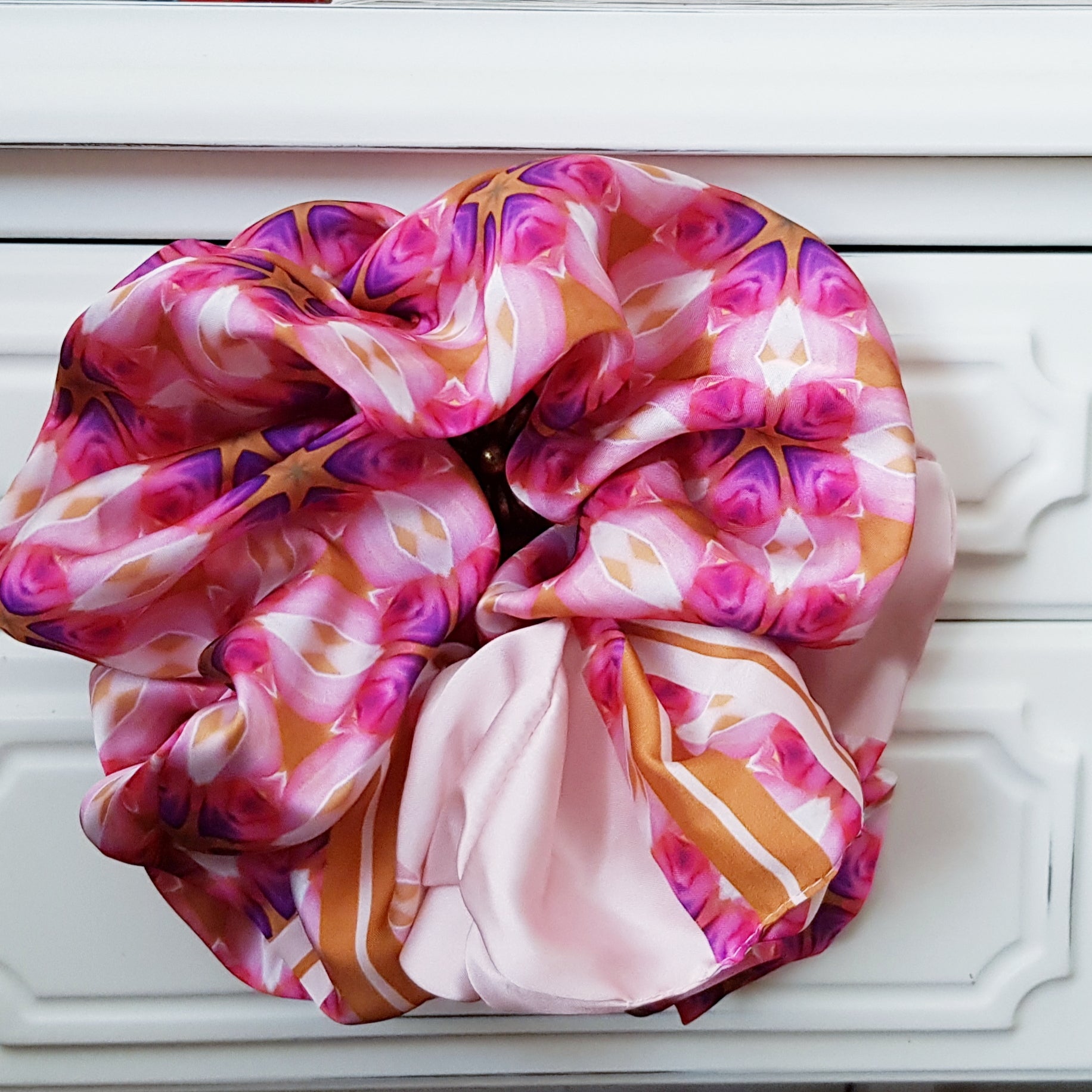 Maxi Scrunchie Pétalos y Estrella A