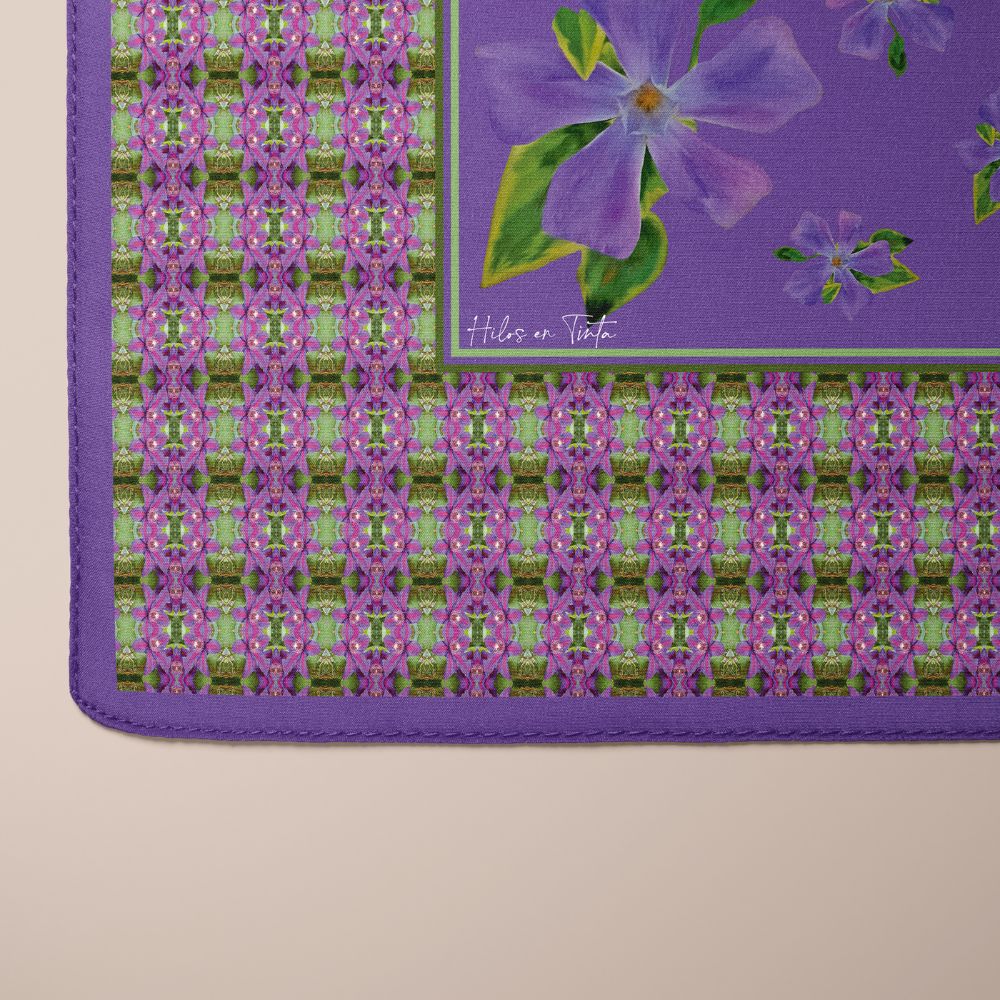 Pañuelo Violetas de campo Eco-Couture B